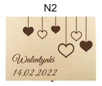 N2, Drewniana herbaciarka z personalizacją